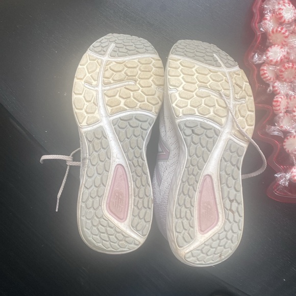 Women’s New Balance Sports Shoes - Picture 3 of 4